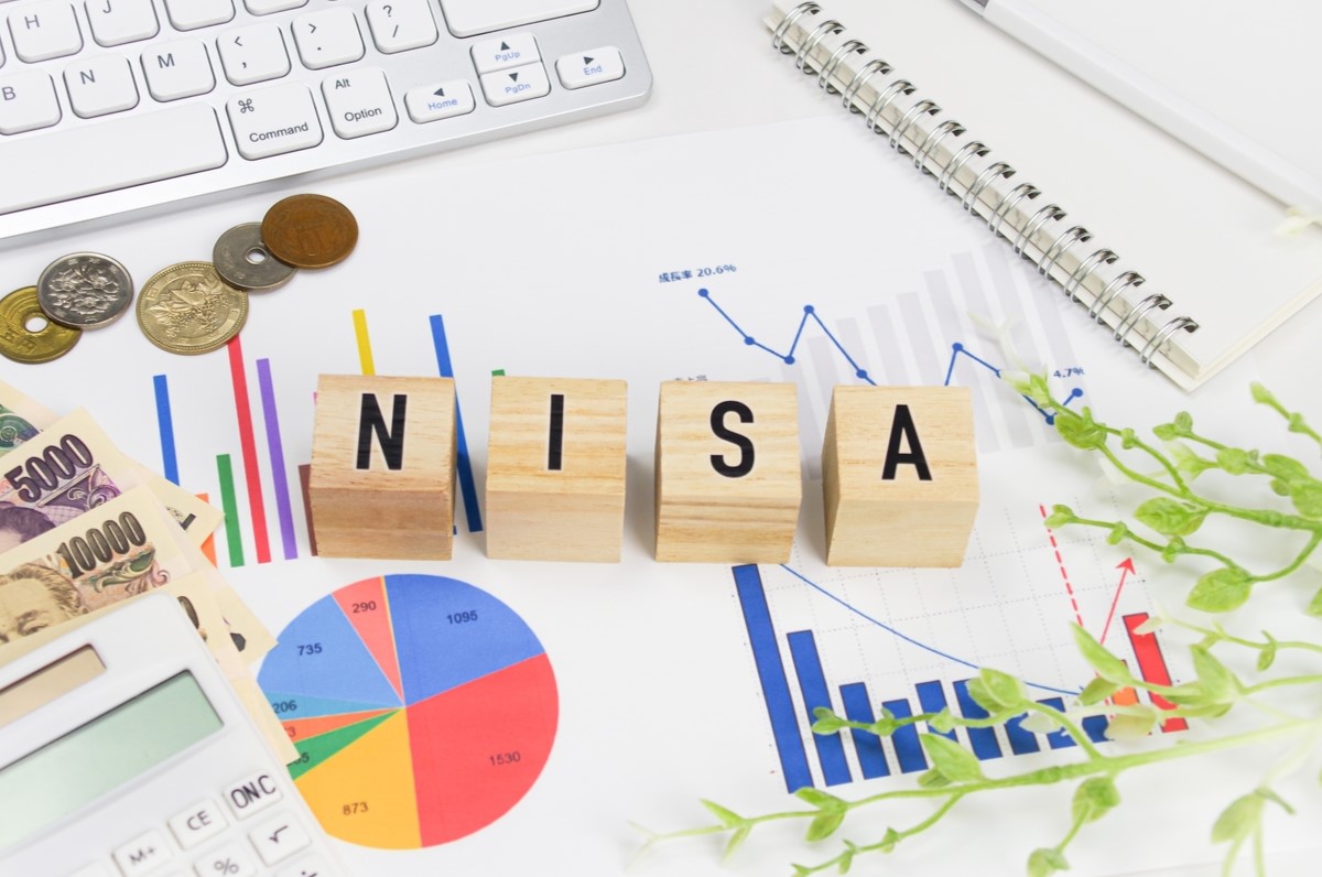 iDeCo（イデコ）とNISA（ニーサ）の違いは？どちらを選ぶか迷っている人へわかりやすく解説｜auフィナンシャルパートナー